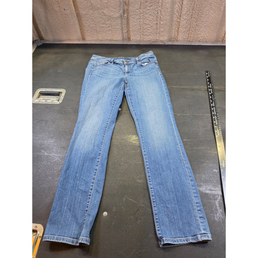 Ann Taylor LOFT Modern Straight Leg Jeans Medium Wash Size 30/10 Denim Pants